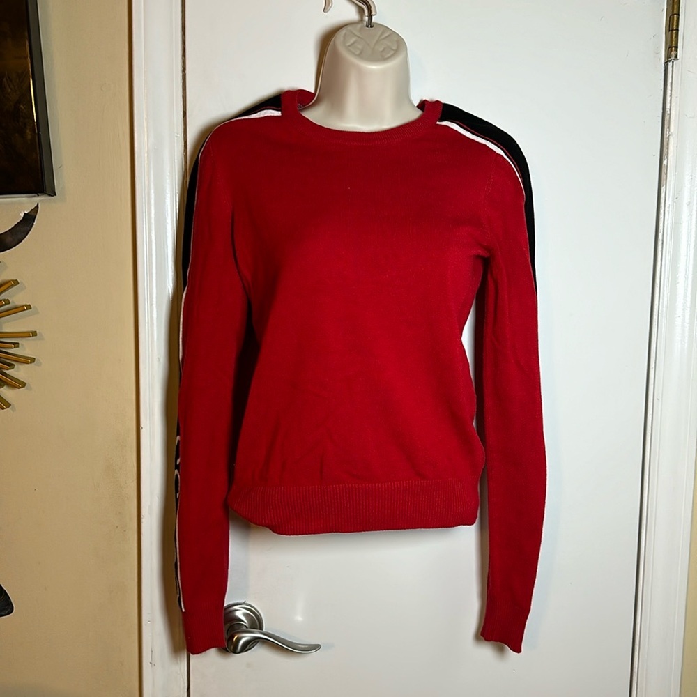 Guess scoop neck sweater